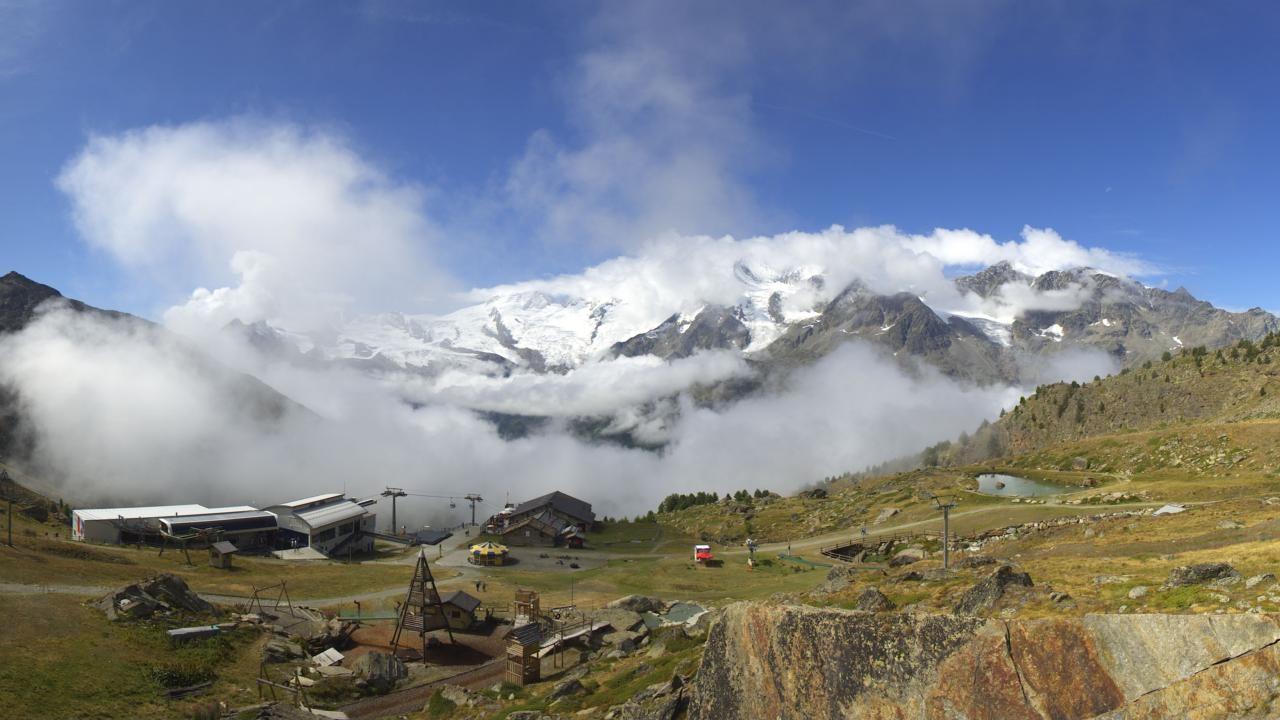 Saas Grund Saas Grund − Kreuzboden Webcam And Nearby Hotels